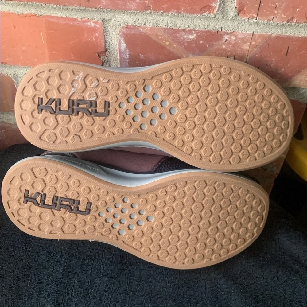 KURU Women’s Atom Sneakers, Size 7